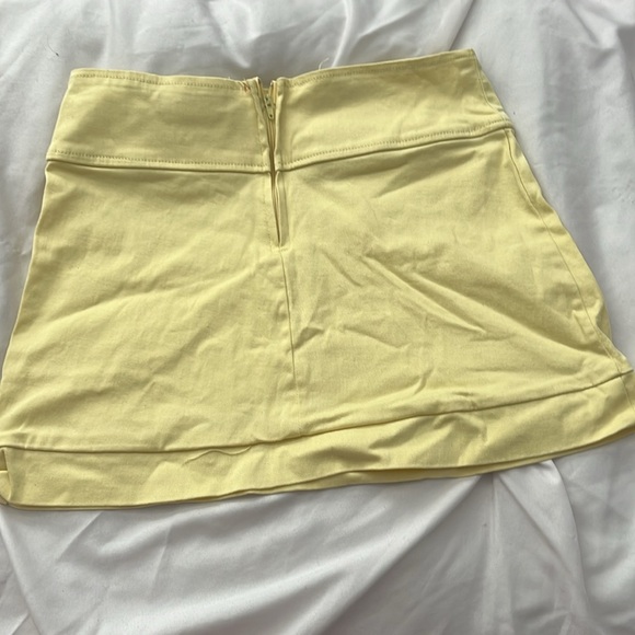 “Red Ox- Yellow Mini Skirt size 2” - Picture 3 of 5